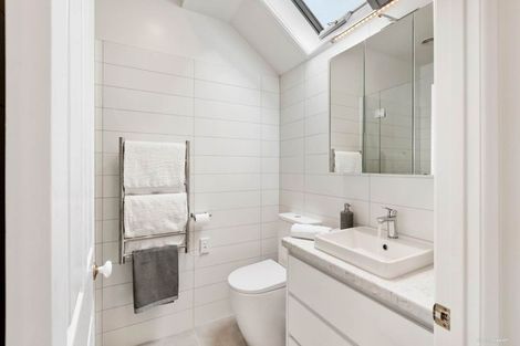 Photo of property in 27 Riverstone Road, Te Atatu Peninsula, Auckland, 0610