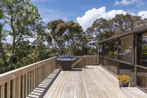 Photo of property in 41 Valley View Road, Glenfield, Auckland, 0629