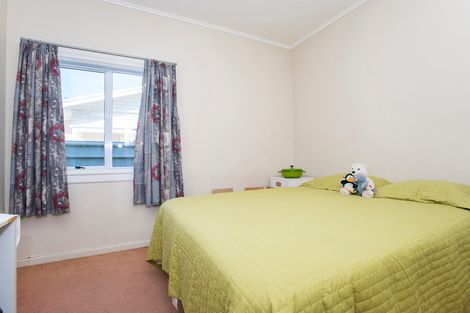 Photo of property in 16 De Lautour Road, Kaiti, Gisborne, 4010