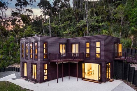 Photo of property in 231c Huia Road, Titirangi, Auckland, 0604