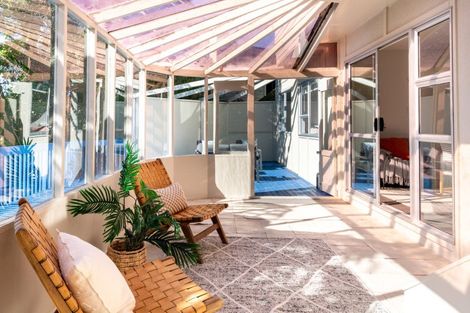 Photo of property in 11 Selkirk Way, Karori, Wellington, 6012