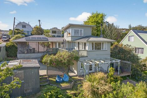 Photo of property in 47 Ranui Crescent, Diamond Harbour,  8971