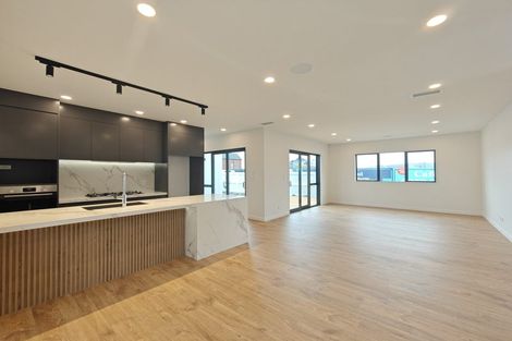 Photo of property in 1 Pukeko Road, Hobsonville, 0616