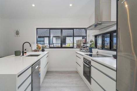 Photo of property in 4 Ngaroma Crescent, Whitianga, 3510