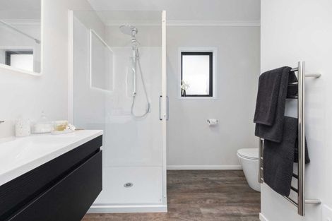 Photo of property in 116a Racecourse Road, Waiuku, 2123