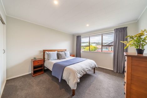 Photo of property in 48f2- Kowhai Avenue, Ebdentown, Upper Hutt, 5018