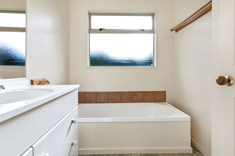 Photo of property in 3 Balmoral Drive, Hilltop, Taupo, 3330