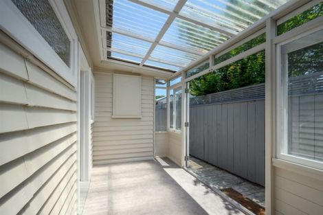 Photo of property in 20 Donovan Avenue, Massey, Auckland, 0614