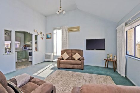 Photo of property in 2/1004 Waipuna Street, Mahora, Hastings, 4120