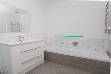 Photo of property in 13/19u Ruakiwi Road, Hamilton Lake, Hamilton, 3204