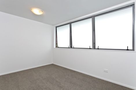 Photo of property in 10/26 Railway Street West, Papakura, 2110