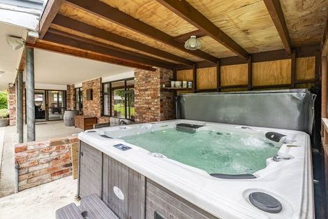 Photo of property in 1 Everett Street, Coalgate, 7673