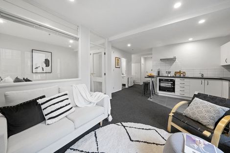 Photo of property in Courtenay Apartments, 408/120u Courtenay Place, Te Aro, Wellington, 6011