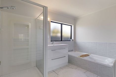 Photo of property in 18 Dougherty Place, Hokowhitu, Palmerston North, 4410