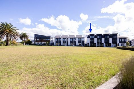Photo of property in 10 Alexander Willis Crescent, Hobsonville, Auckland, 0616
