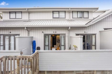 Photo of property in 22a/30 Westward Ho, Glen Eden, Auckland, 0602