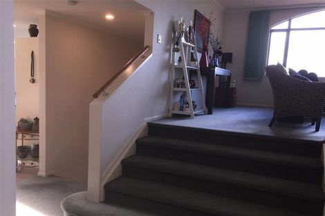 Photo of property in 20a Highfields Terrace, Henderson, Auckland, 0612