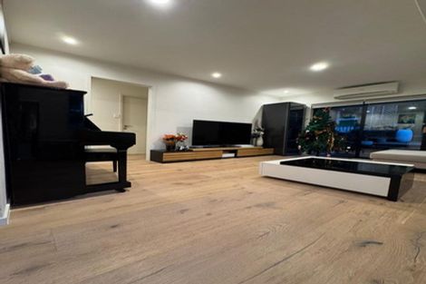 Photo of property in 2/32 Palliser Lane, Browns Bay, Auckland, 0630
