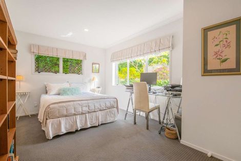 Photo of property in 129 Hobsonville Road, West Harbour, Auckland, 0618