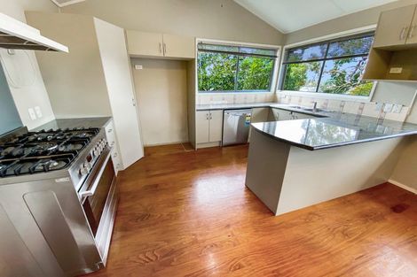 Photo of property in 8 Bentley Avenue, Glenfield, Auckland, 0629