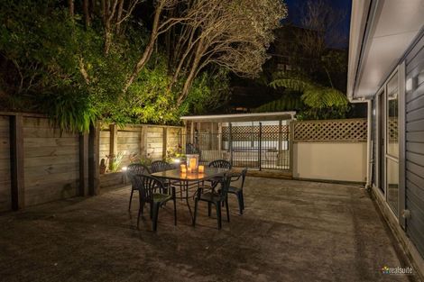 Photo of property in 91 Miromiro Road, Normandale, Lower Hutt, 5010