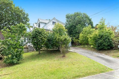 Photo of property in 13 Makiri Street, Helensville, 0800