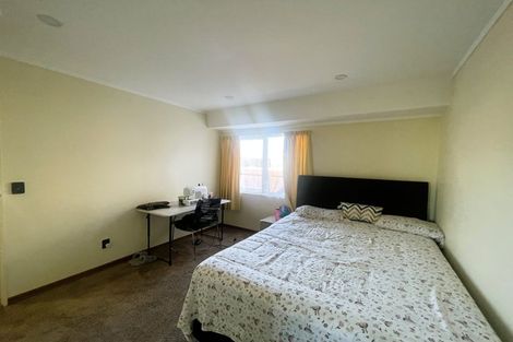 Photo of property in 1 Laredo Grove, Totara Park, Upper Hutt, 5018