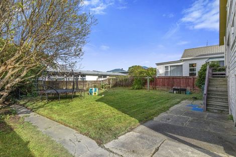 Photo of property in 87 Queens Drive, Lyall Bay, Wellington, 6022