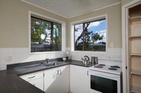 Photo of property in 3/13 Northall Road, New Lynn, Auckland, 0600