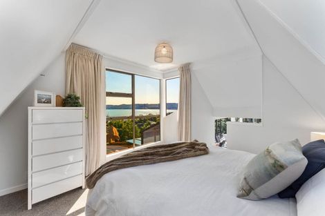Photo of property in 10 Latham Road, York Bay, Lower Hutt, 5013