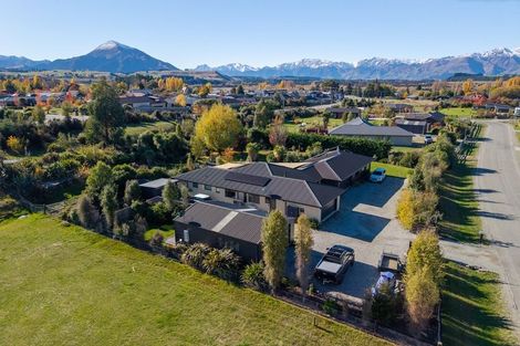 Photo of property in 10 Jack Young Place, Albert Town, Wanaka, 9305