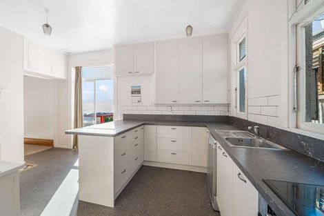 Photo of property in 35 Wharfe Street, South Hill, Oamaru, 9400