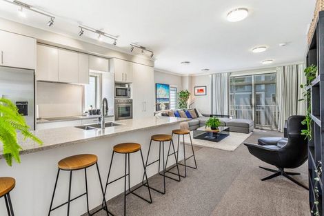 Photo of property in 132 Landmark Terrace, Orewa, 0931