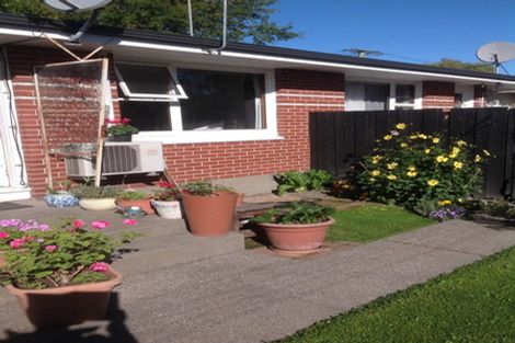 Photo of property in 2/30 Edgeware Road, St Albans, Christchurch, 8014