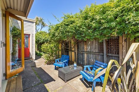 Photo of property in 43 Tovey Street, New Brighton, Christchurch, 8061