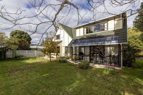 Photo of property in 2 Lavinia Grove, Waikanae Beach, Waikanae, 5036
