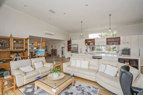 Photo of property in 3 Little George Place, Whitianga, 3510