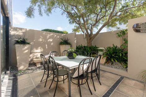 Photo of property in Highwic, 32u3 Hobson Street, Thorndon, Wellington, 6011