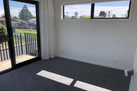 Photo of property in 16a Hamurana Place, Te Atatu Peninsula, Auckland, 0610