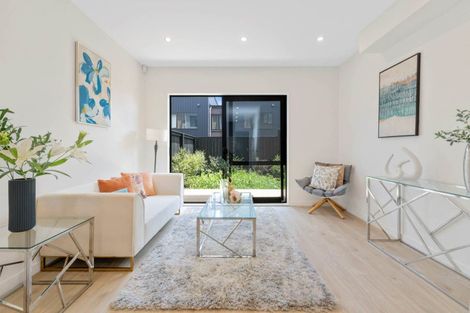 Photo of property in 44 Kiato Lane, Flat Bush, 2019