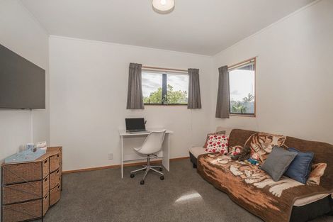 Photo of property in 1 Nicholas Avenue, Whitianga, 3510