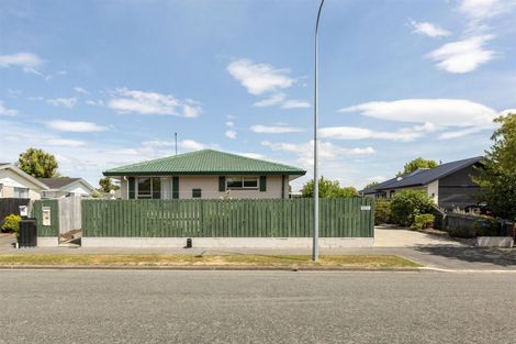 Photo of property in 15 Chipping Lane, Redwood, Christchurch, 8051