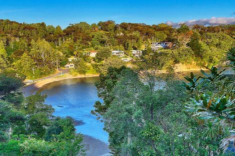 Photo of property in 11 Paturoa Road, Titirangi, Auckland, 0604