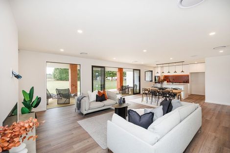 Photo of property in 11 Te Kahu Lane, Halcombe, 4779