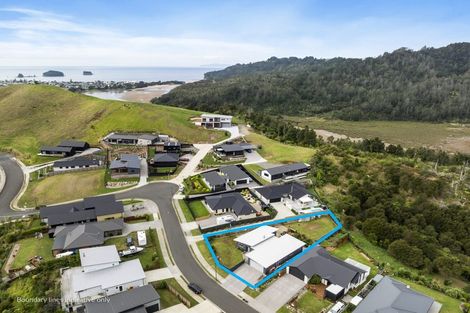 Photo of property in 13 Manatu Close, Whangamata, 3691
