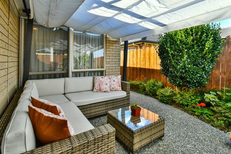 Photo of property in 79 Longford Park Drive, Takanini, 2112