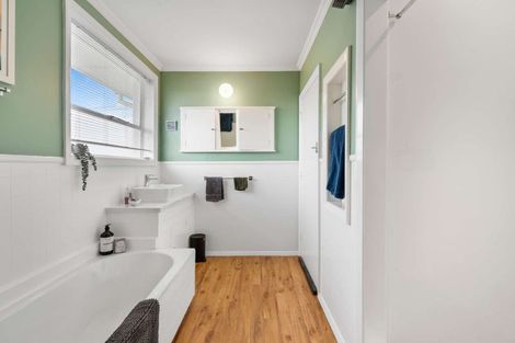 Photo of property in 8 Sandringham Street, Oamaru North, Oamaru, 9400