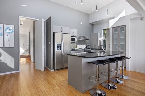 Photo of property in 37a Mount Avenue, Pauanui, Hikuai, 3579