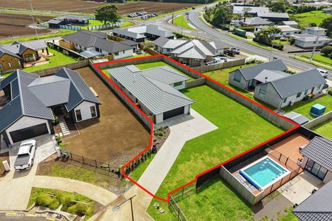 Photo of property in 28 Kerr Crescent, Patumahoe, 2679