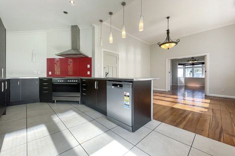 Photo of property in 233 Adelaide Road, Newtown, Wellington, 6021